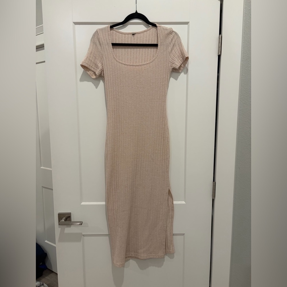 Amazon Beige Ribbed Midi Dress